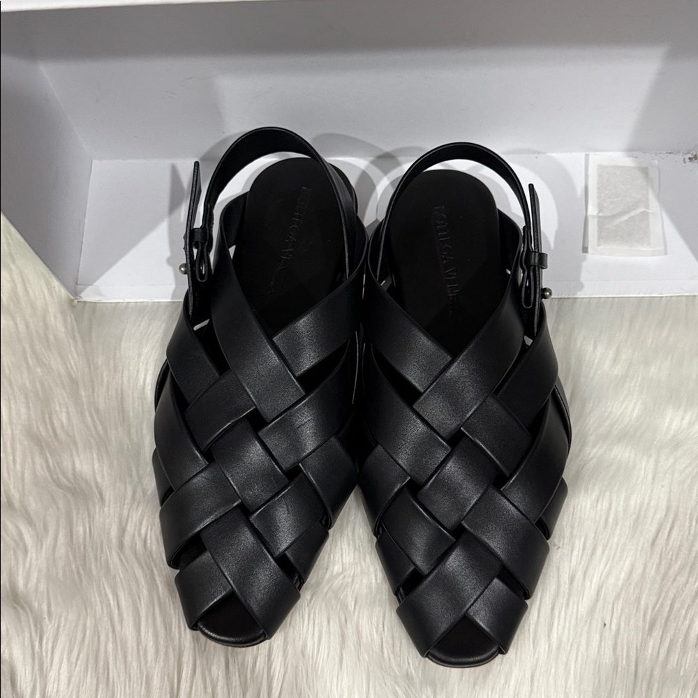 Bottega Veneta Black Woven Sandals - Picture 3 of 8